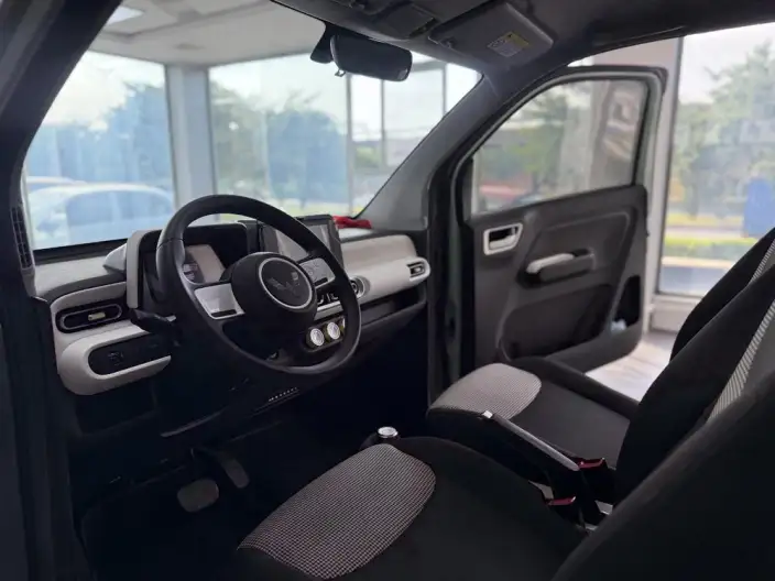 Wuling Hongguang MINIEV 2024 Model 215km Advanced version Lithium Iron Phosphate – фото 8