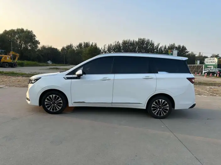WULING Jiachen 2022 Model 1.5T CVT Exclusive Flagship Model