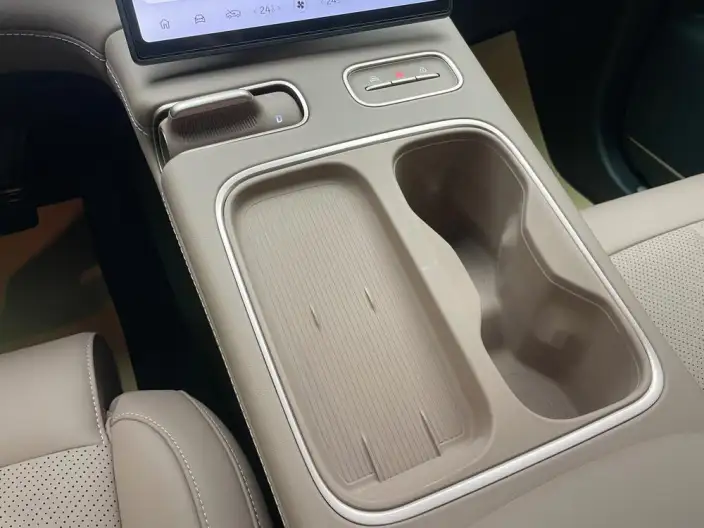 NIO EC6 2024 Model 75kWh – фото 10