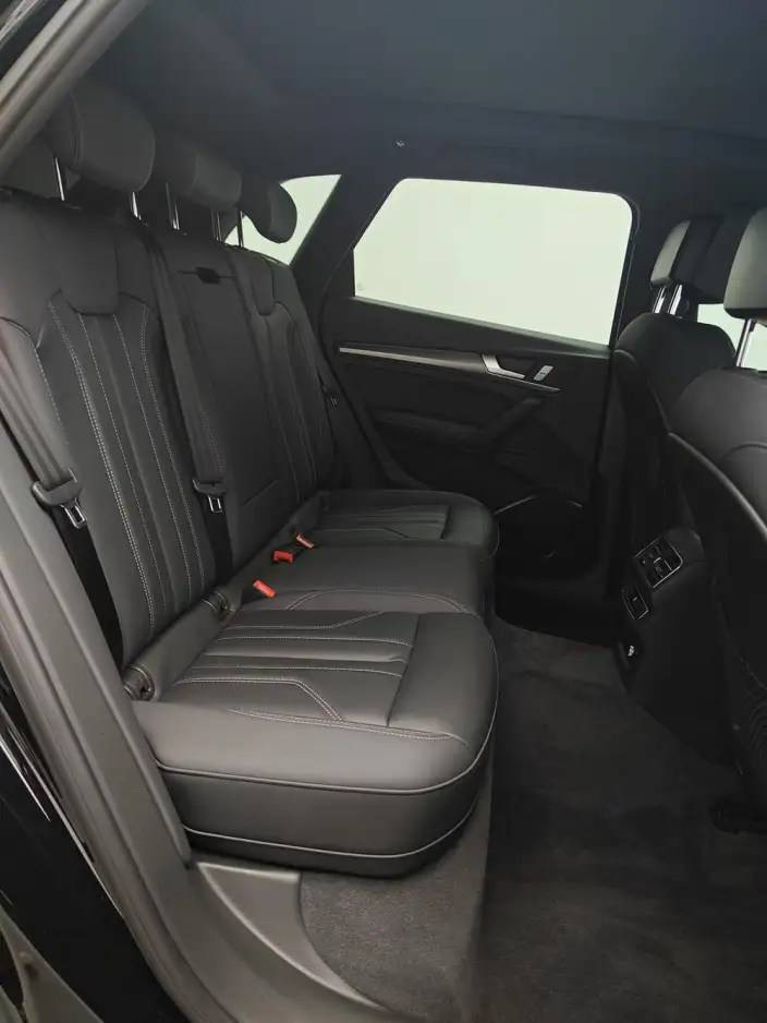 Audi Q5L 2023 Model 40T Luxury Dynamic Model – фото 10