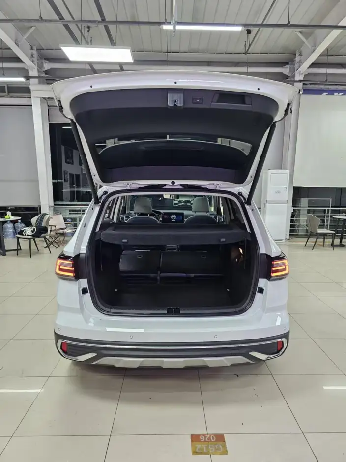 Volkswagen Tharu 2024 Model 300TSI 2WD Full Moon Edition – фото 9