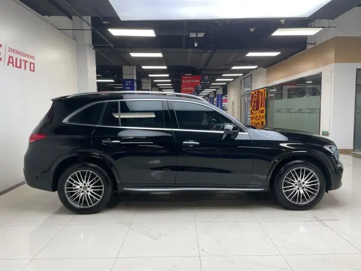 Mercedes-Benz GLC 2024 Model Facelift GLC 300 L 4MATIC Dynamic Model 5 seat – фото 7