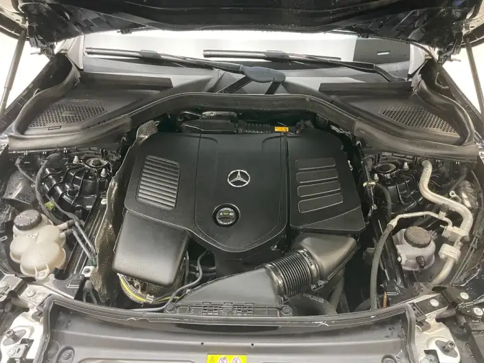 Mercedes-Benz GLC 2024 Model Facelift GLC 300 L 4MATIC Dynamic Model 5 seat – фото 9
