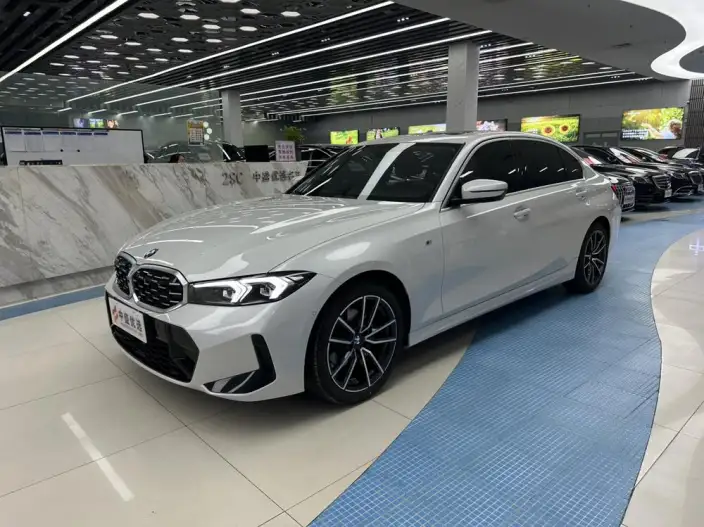 BMW 3 Series 2025 Model 325Li M Sports Set – фото 1