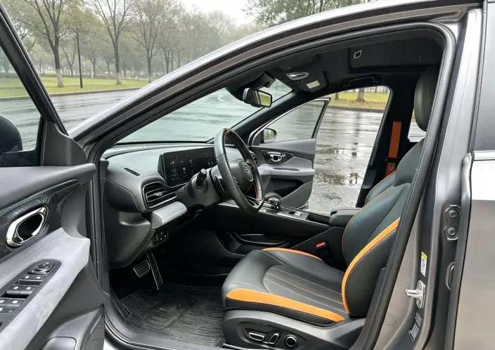 Emzoom 2022 Model 270T J16 R-Style Track Edition – фото 8