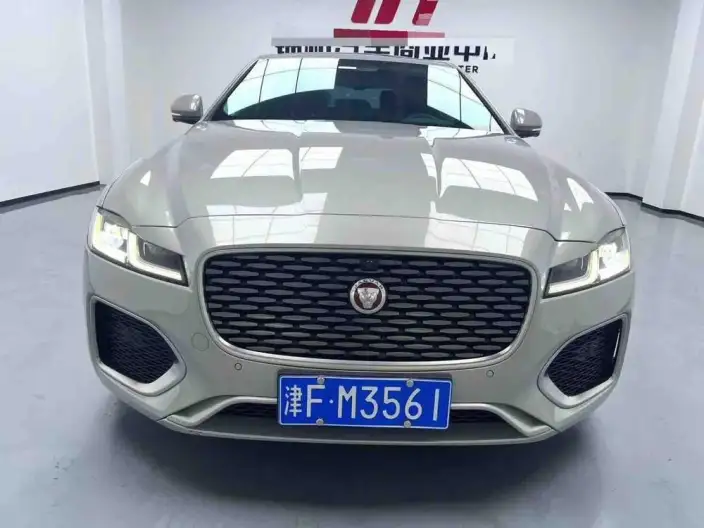 Jaguar XFL 2024 Model 2.0T P250 2WD Exclusive Deluxe Edition