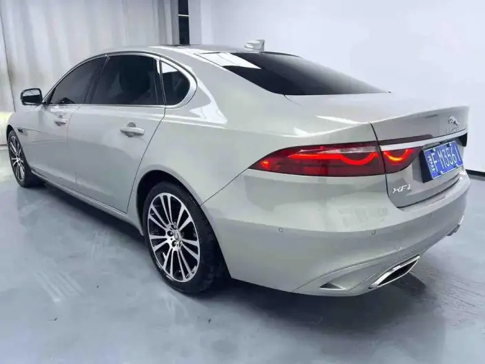 Jaguar XFL 2024 Model 2.0T P250 2WD Exclusive Deluxe Edition