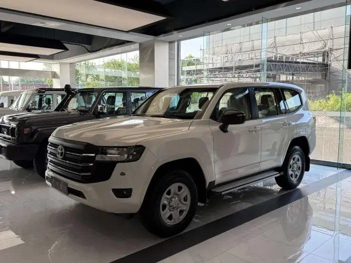 Land Cruiser （import 2026 Model 4.0L Automatic 4WD 7 seat Parallel Imported