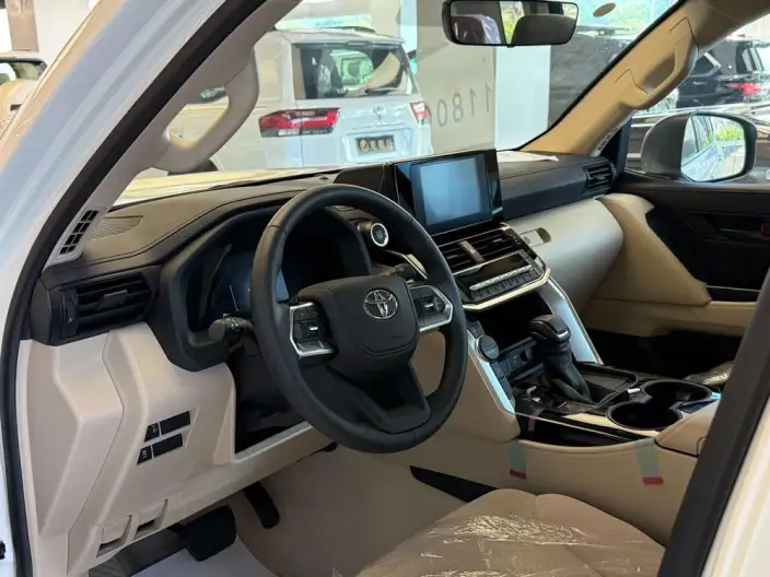 Land Cruiser (import 2026 Model 4.0L Automatic 4WD 7 seat Parallel Imported – фото 7