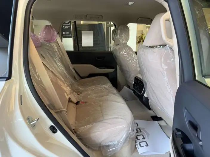 Land Cruiser (import 2026 Model 4.0L Automatic 4WD 7 seat Parallel Imported – фото 10
