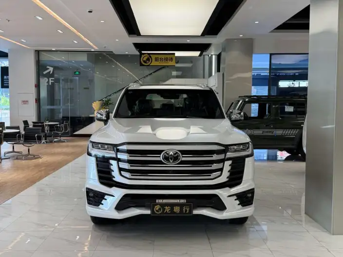 Land Cruiser （import 2025 Model 3.5T Automatic 4WD 7 seat Parallel Imported