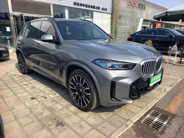 BMW X5 2023 Model xDrive40Li M Sports Night Set