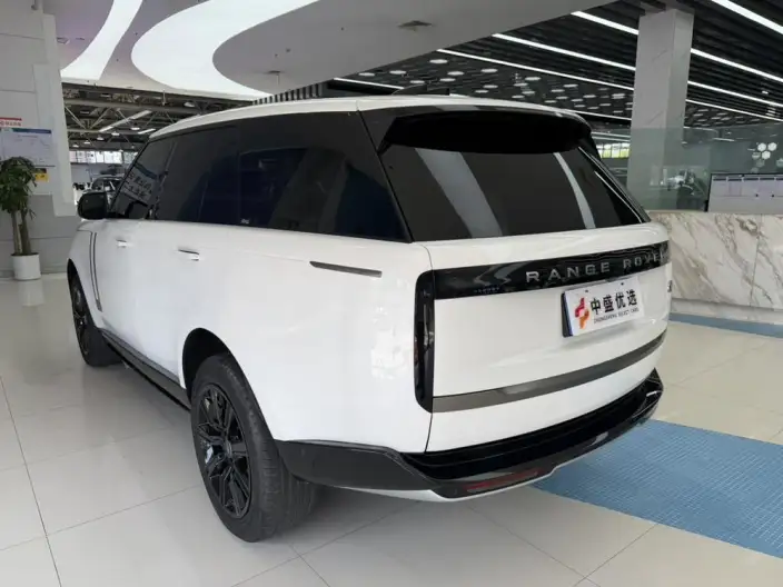 Range Rover 2023 Model 3.0 L6 360PS Shengshi Edition