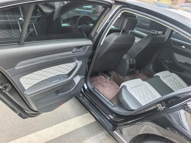 Volkswagen Magotan 2023 2-Millionth Anniversary 330TSI DSG Luxury – фото 6