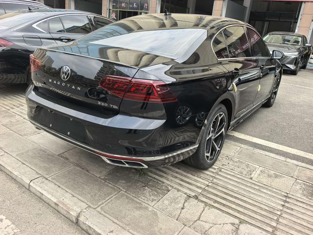 Volkswagen Magotan 2023 2-Millionth Anniversary 330TSI DSG Luxury – фото 11