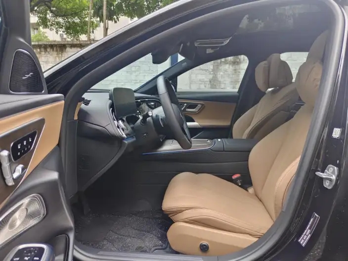 Mercedes-Benz E-Class 2025 Model E 300 L Luxury Model sedan – фото 10