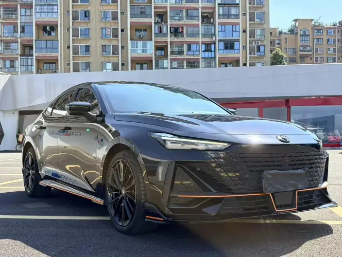Changan UNI-V 2023 Model 1.5T Sports Edition – фото 3