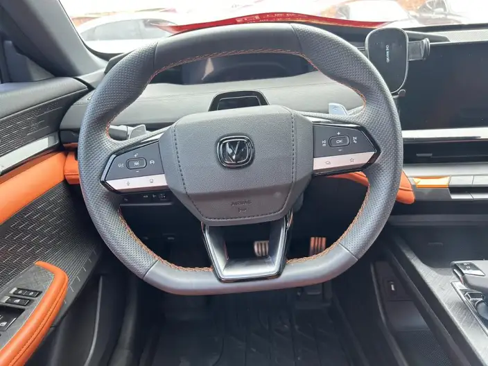 Changan UNI-V 2023 Model 1.5T Sports Edition – фото 9