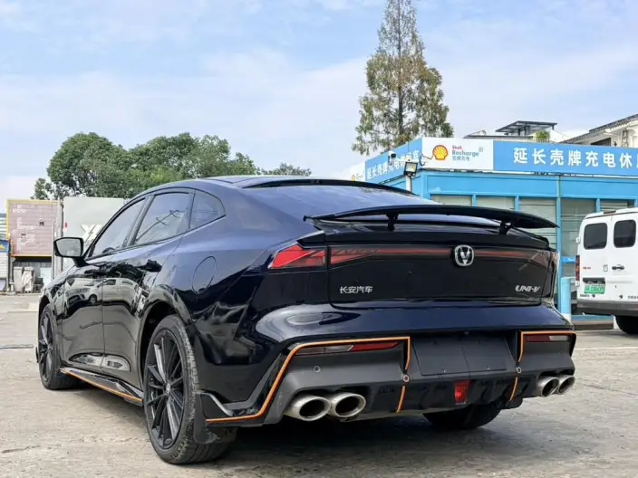Changan UNI-V 2023 Model 1.5T Sports Edition – фото 4