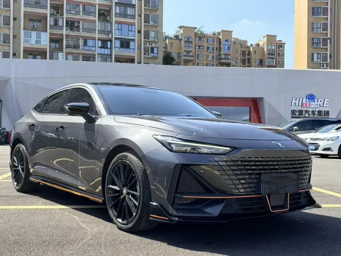 Changan UNI-V 2022 Model 1.5T Sports Edition – фото 3
