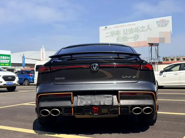 Changan UNI-V 2022 Model 1.5T Sports Edition – фото 5