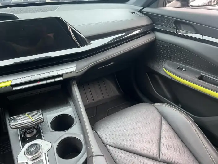 Changan UNI-V 2023 Model 1.5T Sports Edition – фото 3