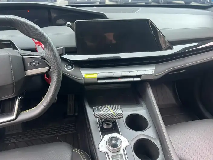 Changan UNI-V 2023 Model 1.5T Sports Edition – фото 4