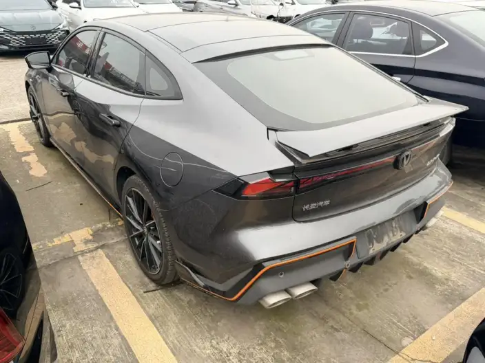Changan UNI-V 2022 Model 1.5T Sports Edition – фото 4