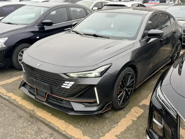 Changan UNI-V 2022 Model 1.5T Sports Edition – фото 7