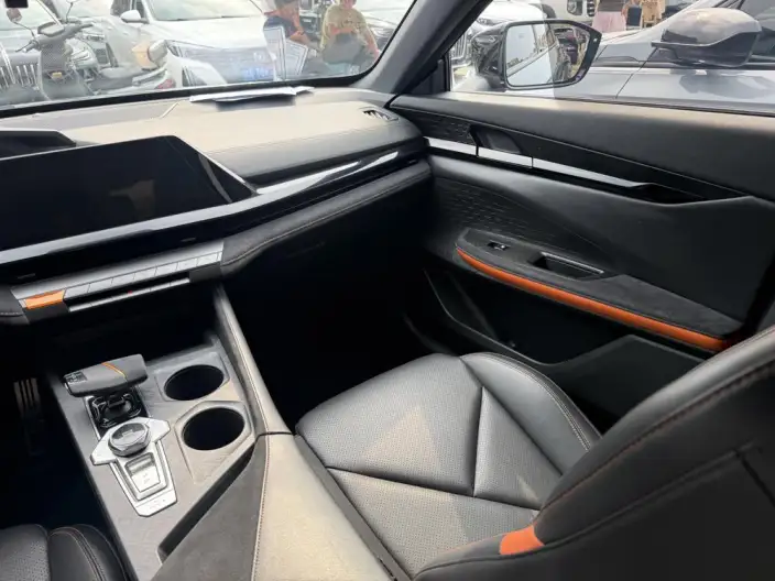 Changan UNI-V 2022 Model 1.5T Sports Edition – фото 7