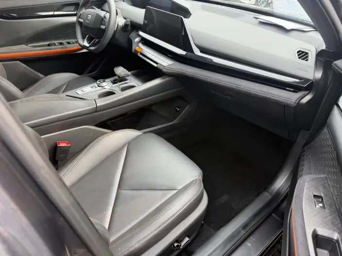 Changan UNI-V 2022 Model 1.5T Sports Edition – фото 9