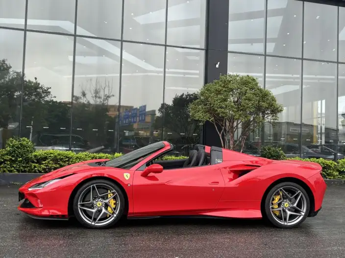 Ferrari F8 2020 Model Spider 3.9T V8 – фото 3