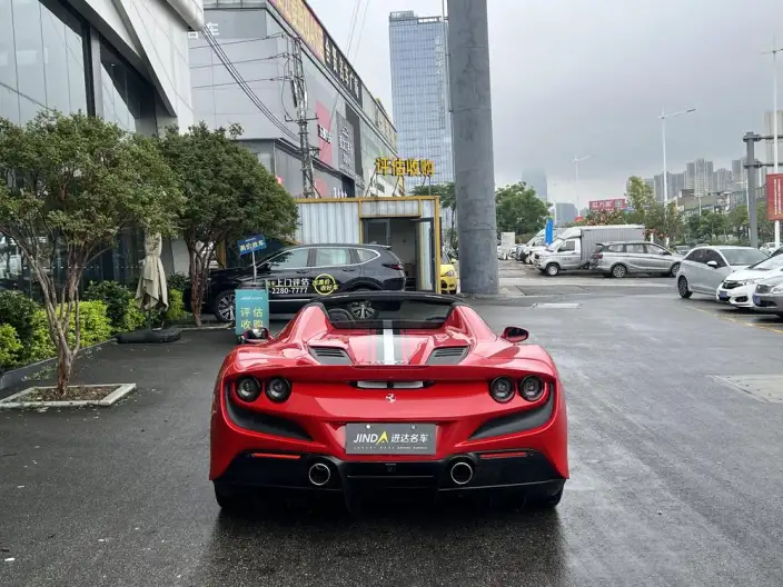Ferrari F8 2020 Model Spider 3.9T V8 – фото 4