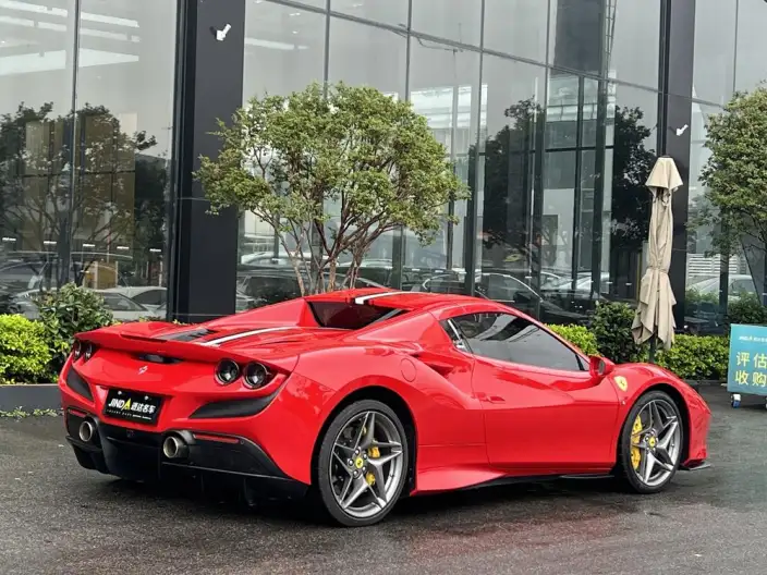 Ferrari F8 2020 Model Spider 3.9T V8 – фото 5
