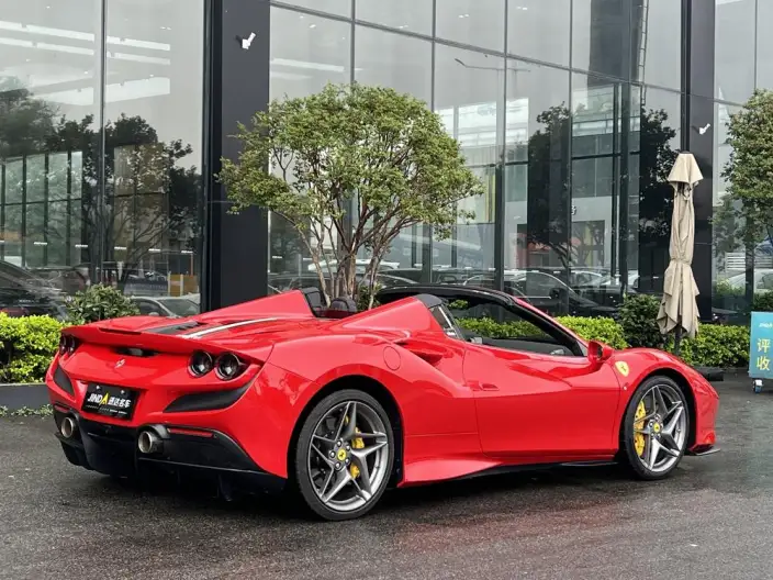 Ferrari F8 2020 Model Spider 3.9T V8 – фото 7
