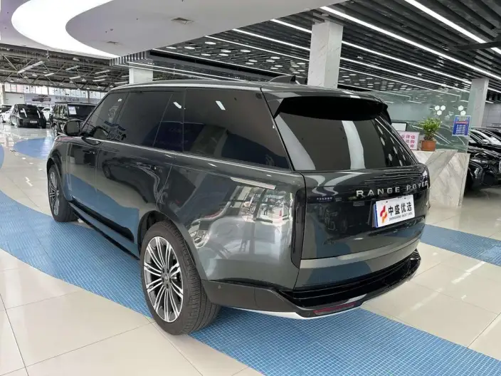 Range Rover 2024 Model 3.0 L6 400PS Shengshi Extended Edition