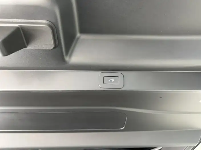 Range Rover 2024 Model 3.0 L6 400PS Shengshi Extended Edition – фото 9