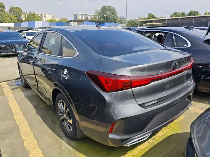 Changan Eado 2022 Model PLUS Blue whale NE 1.4T GDI DCT Noble Model – фото 4