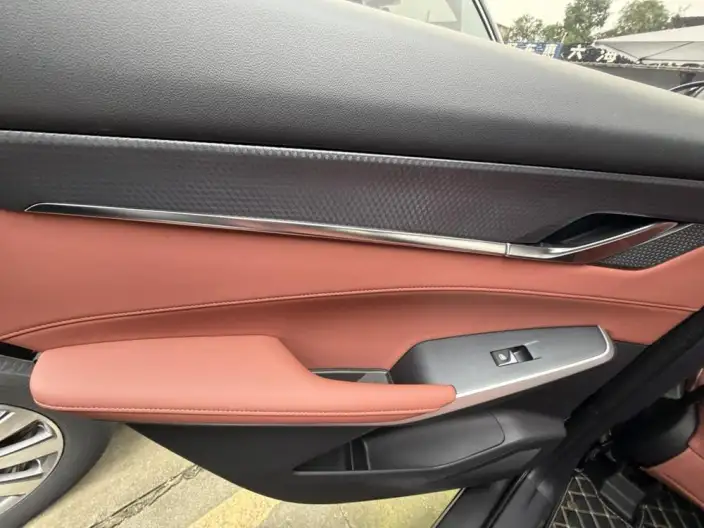 Changan CS75 PLUS 2023 Model Third generation 1.5T Automatic Luxury Model – фото 9