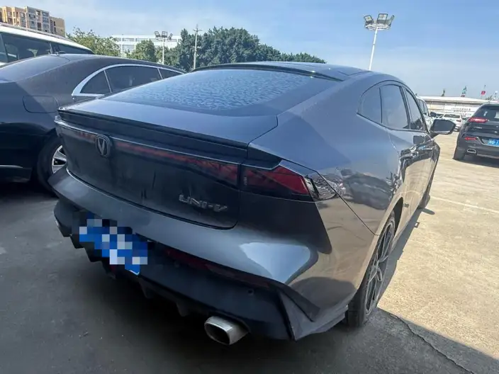Changan UNI-V 2022 Model 1.5T Noble Model – фото 5