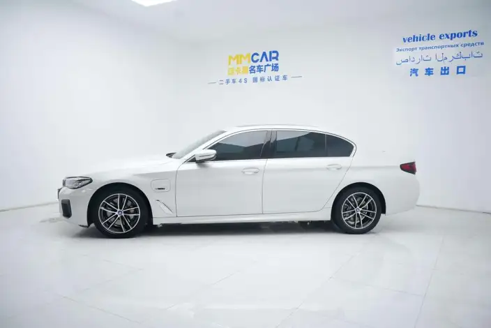 BMW 5 Series PHEV 2022 Model Facelift II 535Le M Sports Set