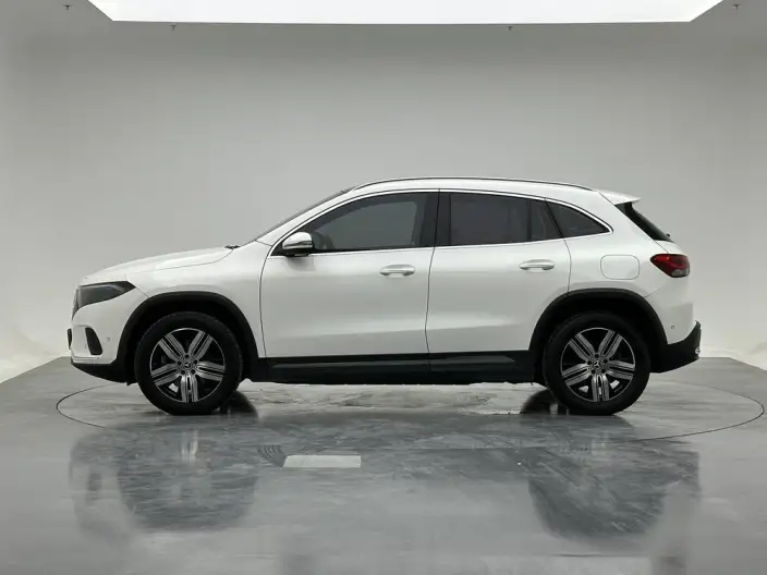 Mercedes-Benz EQA 2023 Model EQA 260