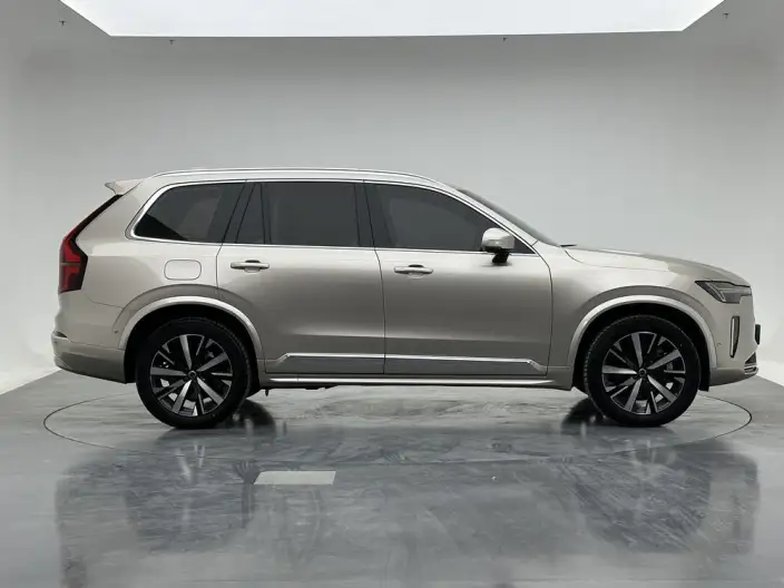 Volvo XC90 PHEV 2025 Model Facelift E Drive Hybrid T8 Long Battery Life Pro Smart Prestige Deluxe Edition 7 seat – фото 8