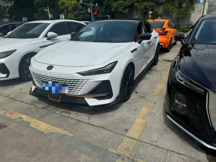 Changan UNI-V 2023 Model 1.5T Sports Edition