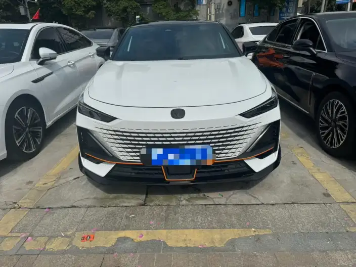 Changan UNI-V 2023 Model 1.5T Sports Edition
