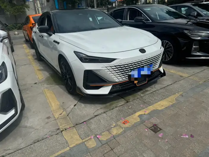 Changan UNI-V 2023 Model 1.5T Sports Edition