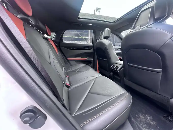 Changan UNI-V 2022 Model 1.5T Noble Model – фото 10