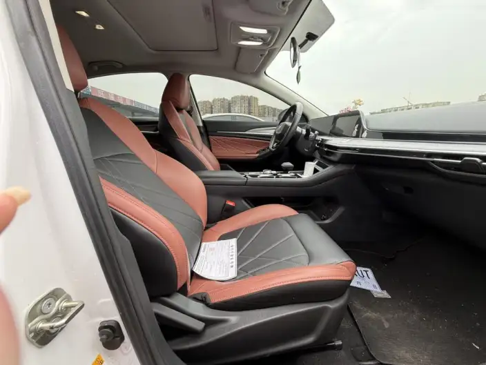 Changan Eado 2023 Model PLUS Changxiang Edition Blue whale NE 1.4T GDI DCT Noble Model – фото 8