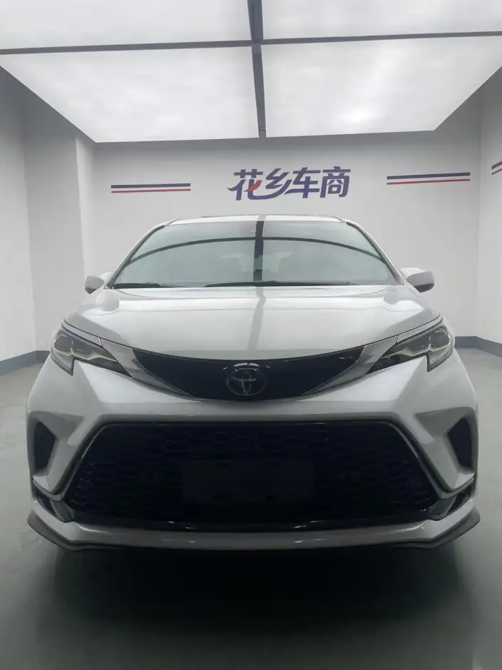 Granvia 2024 Model Intelligent Hybrid 2.5L 2WD Deluxe Edition