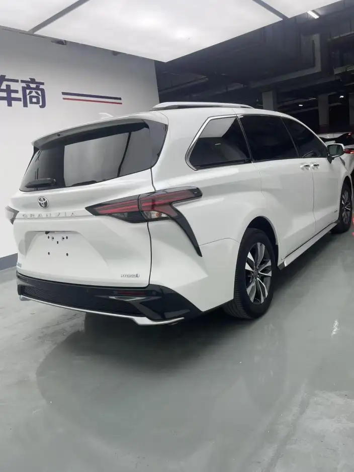 Granvia 2024 Model Intelligent Hybrid 2.5L 2WD Deluxe Edition – фото 6
